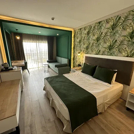 L'oceanica Hotel 5*