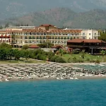 Отель L'oceanica 5*